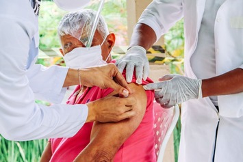 Piauí inicia vacinação de idosos acima de 90 anos