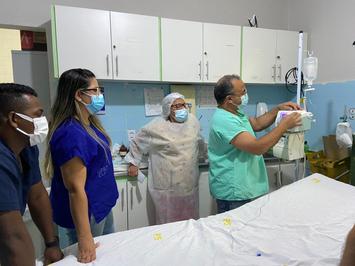 Hospital de São Raimundo Nonato treina equipe para manejo de bomba de infusão