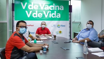 Piauí vai vacinar policiais da linha de frente de combate à Covid
