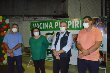 Secretário Florentino Neto participa de vacinação em Piripiri e prepara mobilização para registros das vacinas pelos municípios