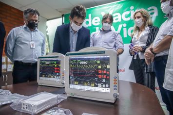 Sesapi entrega cem monitores de alta precisão para rede hospitalar