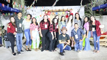 Servidores da Evangelina Rosa participam de festa junina 