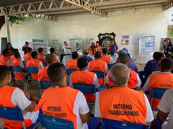 Sesapi realiza ação de combate à dengue com internos da Penitenciária Irmão Guido