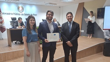 Sesapi recebe homenagem do Ministério Público por participação em projeto que fortalece acesso à assistência farmacêutica