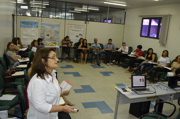 Coordenadores discutem enfrentamento à violência contra criança e adolescente