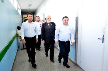 Secretário de Saúde visita Hospital de Urgência de Teresina