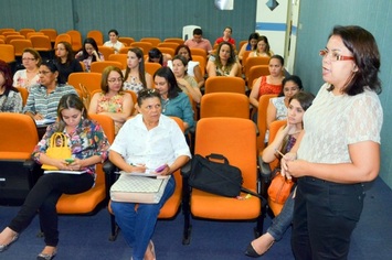 Municípios reúnem-se para padronizar campanha de prevenção e saúde na escola