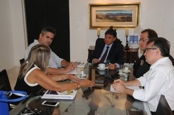 Governador determina estudo para implantação de cirurgia cardíaca no HGV